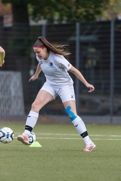 Bild 33 - wBJ Alstertal-Langenhorn - VfL Pinneberg : Ergebnis: 2:3